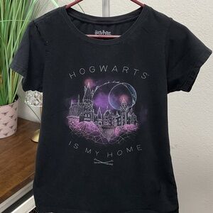 Warner Bros. Harry Potter Black Graphic Tee